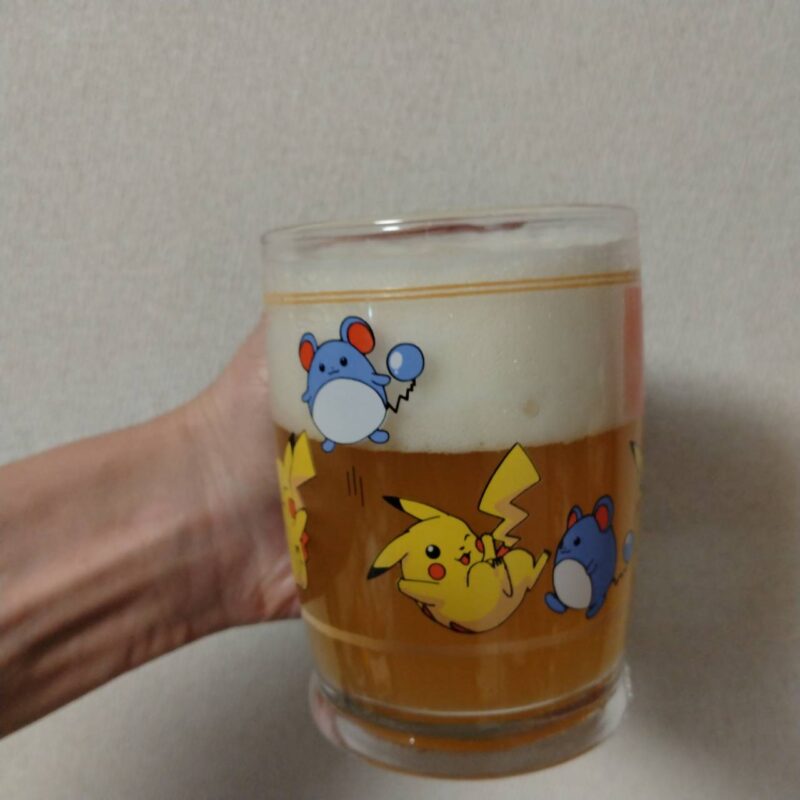 グラスに注いだエチゴビールのんびりふんわり白ビール(その2)