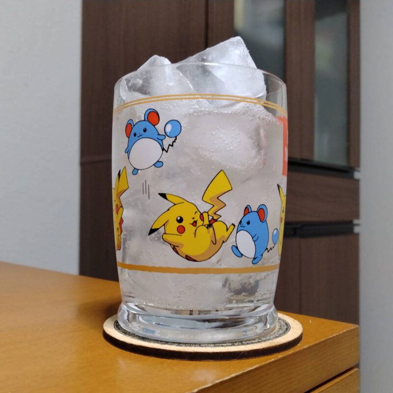 グラスに注いだキリン×ファンケルノンアルコールチューハイ氷零カロリミットレモン(その2)