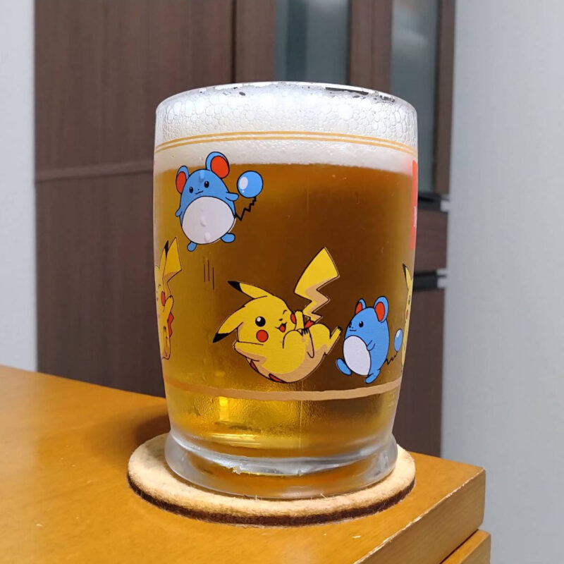 グラスに注いだエチゴビールピルスナー(その2)