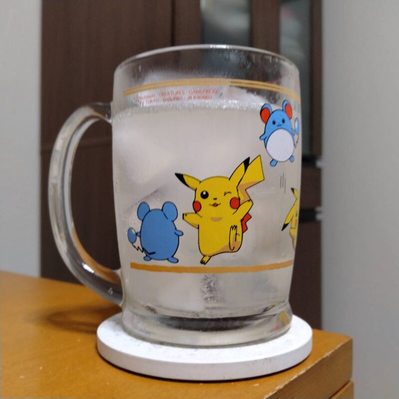 グラスに注いだキリン本搾り™チューハイライム(その1)
