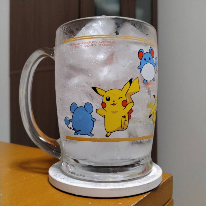グラスに注いだローソン限定クロナキルティジンソーダ(その1)