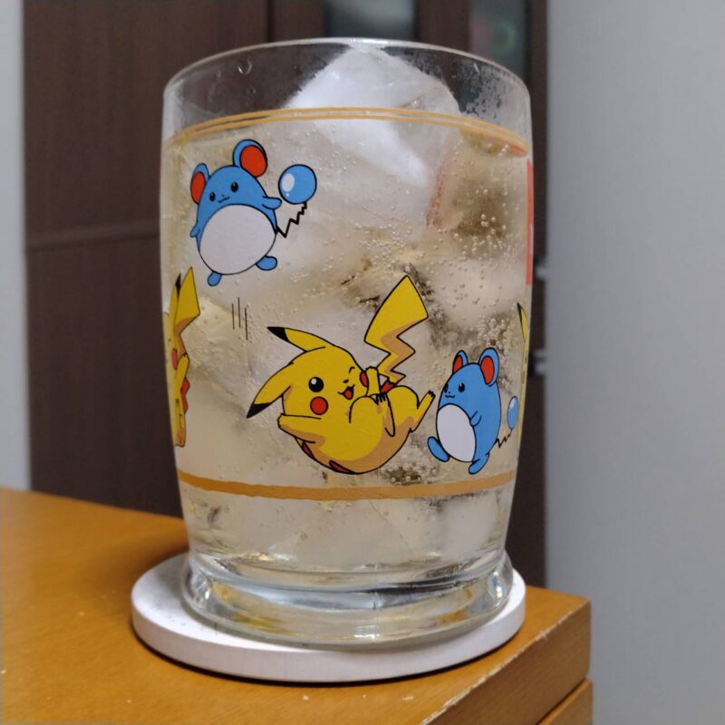 グラスに注いだ琥珀樽ハイボール(その2)