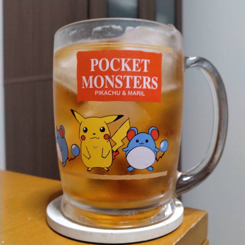 グラスに注いだファミリーマート限定合同酒精ルイボスティーハイ(その3)