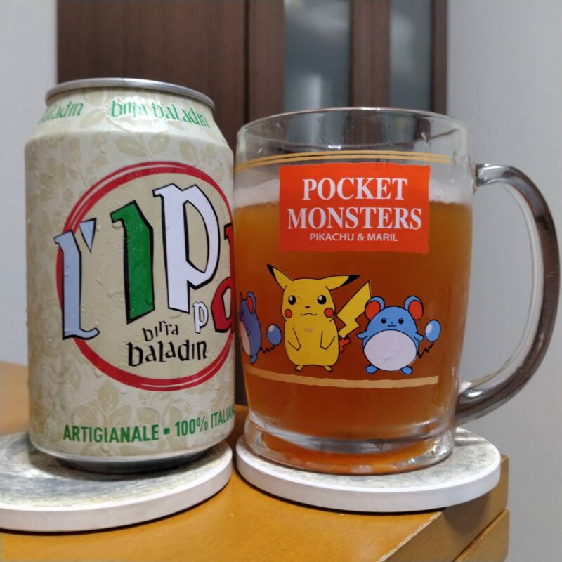 バラデン L'IPPA(イッパ)缶とグラスに注いだバラデン L'IPPA(イッパ)缶
