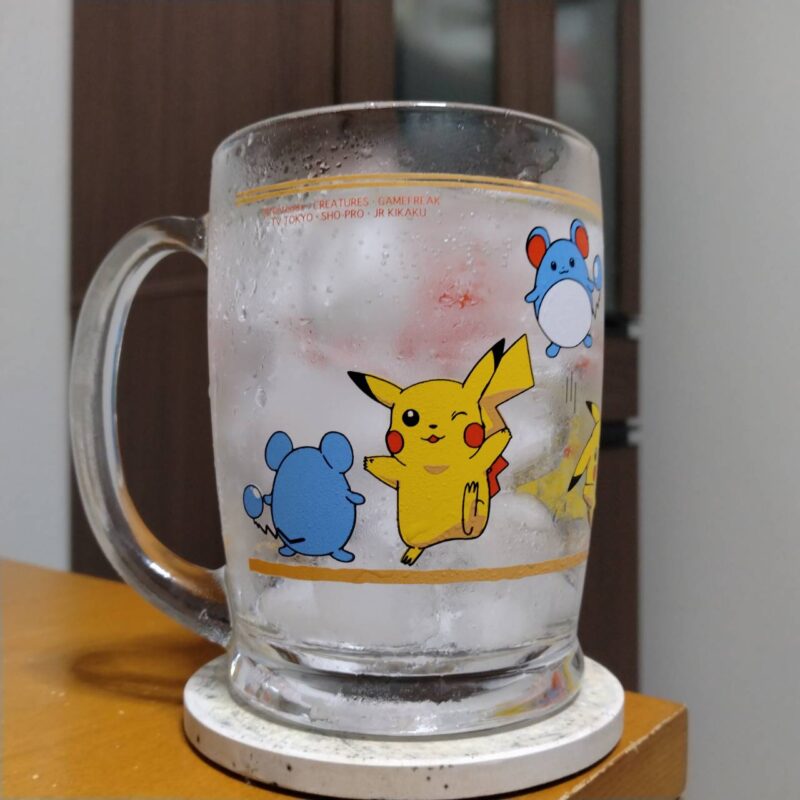 グラスに注いだサントリーローソン限定明日のサワーレモゆず(その1)