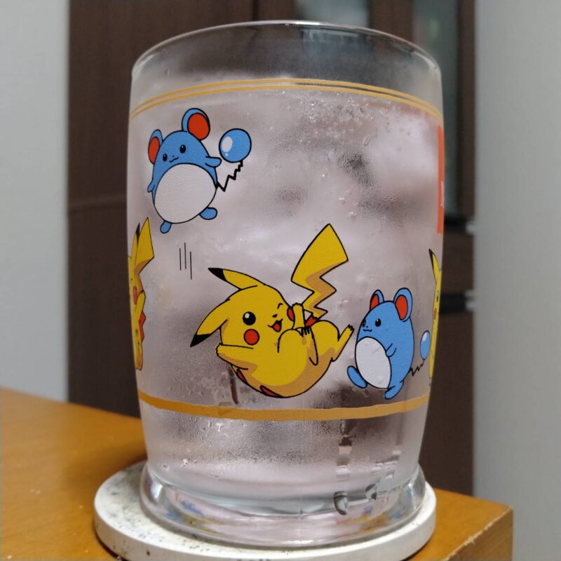 グラスに注いだキリン麒麟特製アセロラサワー(期間限定)その2