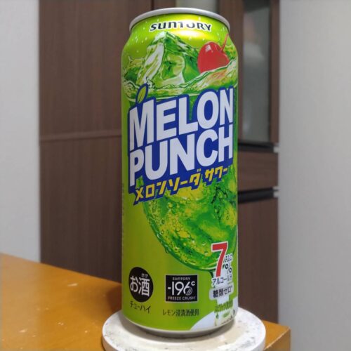 サントリーファミリーマート限定メロンパンチ