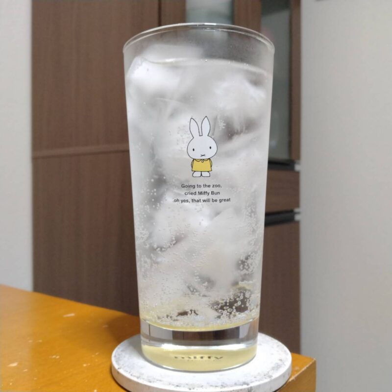 グラスに注いだキリン氷結®山形産佐藤錦（期間限定）